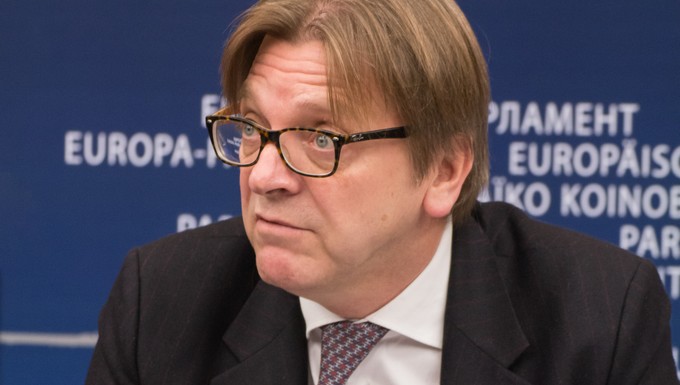 Guy Verhofstadt, candidat des libéraux et démocrates européens pour la présidence de la Commission européenne