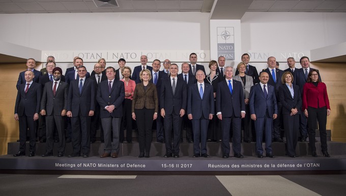 Les 28 ministres de la Défense de l'Otan à Bruxelles, mercredi 15 février 2017