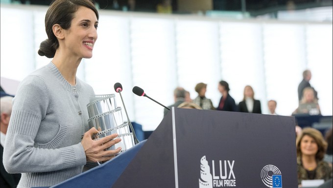 Deniz Gamze Ergüven reçoit le Prix Lux 2015