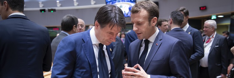 Giuseppe Conte et Emmanuel Macron au Conseil européen en octobre 2018