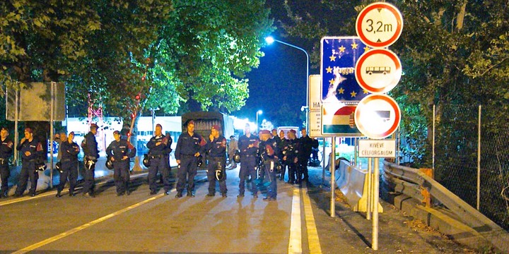 Horgoš, à la frontière serbo-hongroise, le soir du 15 septembre quand Budapest a fermé le passage 
