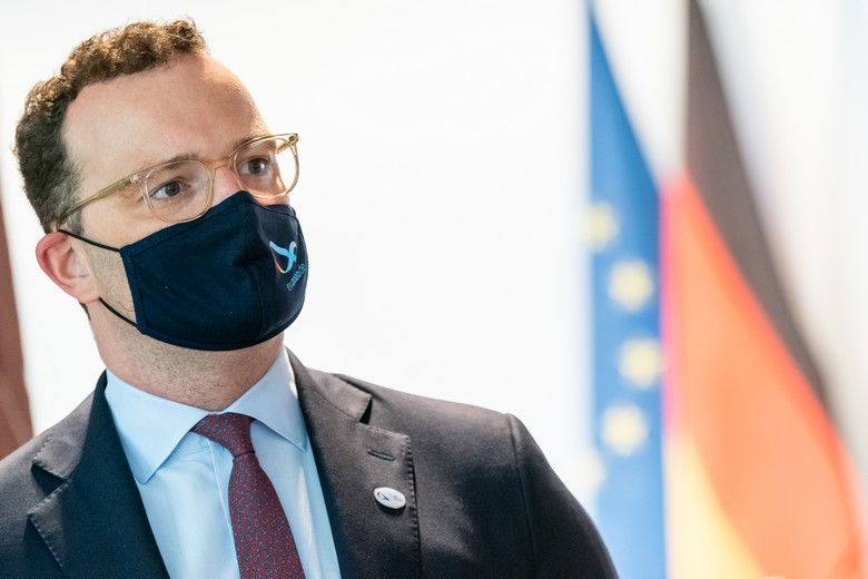Face à l'augmentation du nombre de cas positifs au Covid-19 en Allemagne, le ministre de la Santé Jens Spahn demande à la population de faire preuve de responsabilité