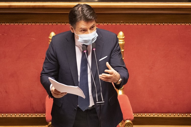 Hier devant les sénateurs, le président du Conseil italien Giuseppe Conte a lancé un "appel à l'aide" aux "forces pro-européennes, libérales, socialistes et populaires" pour soutenir son gouvernement dans la gestion de la crise économique et sanitaire