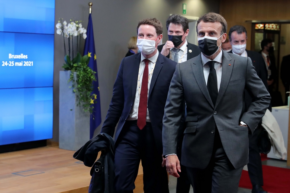 Der französische Präsident Emmanuel Macron und der Staatsminister für Europaangelegenheiten Clement Bonn werden im ersten Halbjahr 2022 die französische EU-Ratspräsidentschaft übernehmen - Credits: Enzo Zucchi/Europäischer Rat