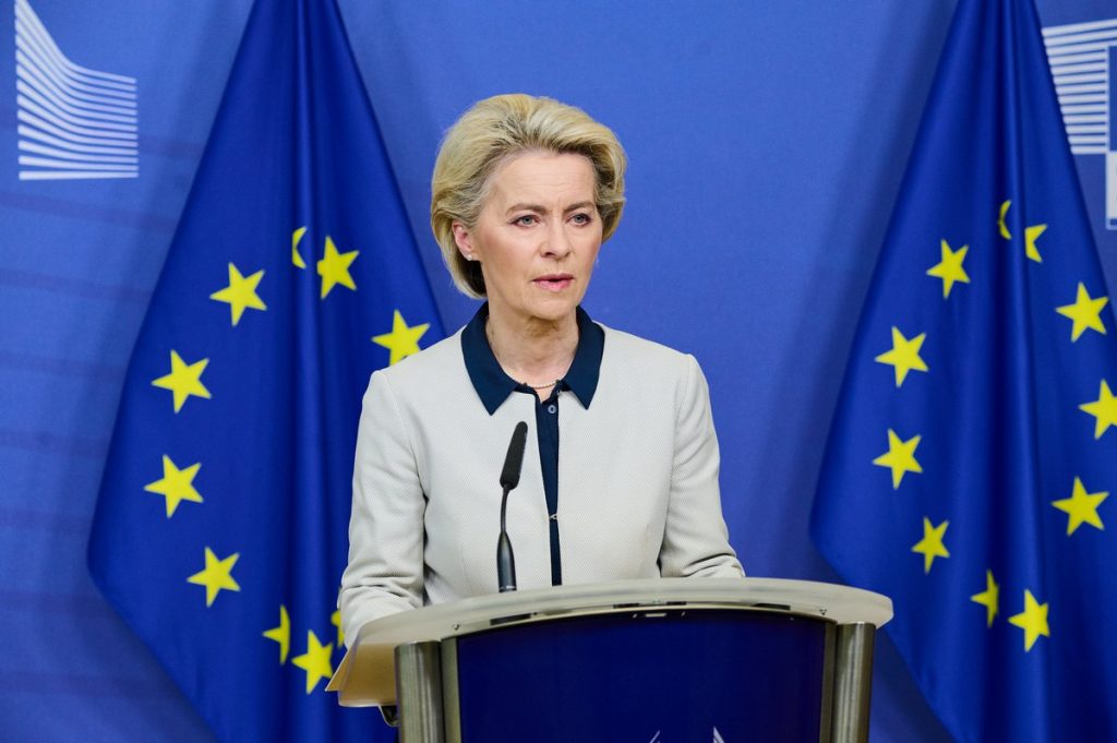 Ursula von der Leyen : "Nous allons geler les avoirs russes dans l'Union  européenne" - Touteleurope.eu