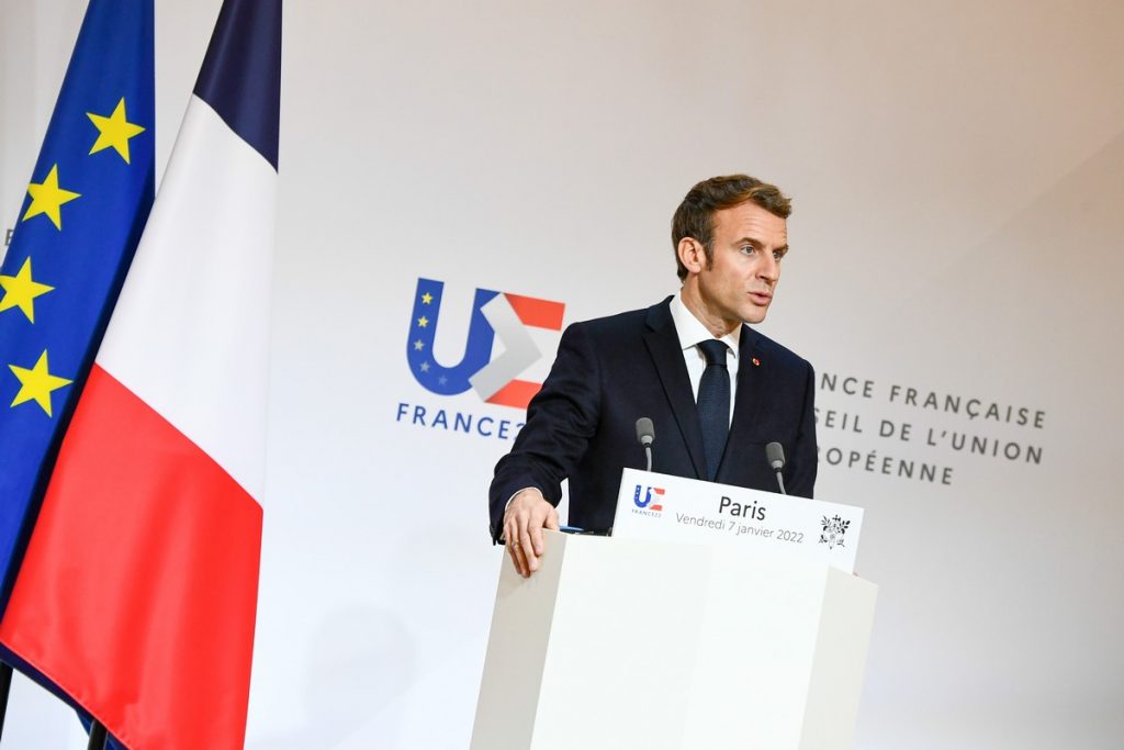 Le président français Emmanuel Macron lors de la cérémonie inaugurale de la présidence française du Conseil de l'UE, le 7 janvier 2022 - Crédits : Dati Bendo / Commission européenne