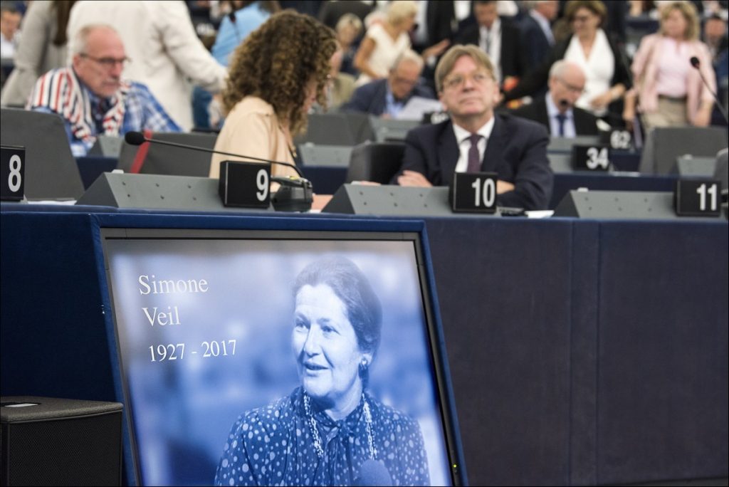 L'UE a toujours célébré le rôle essentiel de Simone Veil dans la construction européenne, comme après sa disparition avec l'hommage au Parlement européen en 2017 - Crédits : Parlement européen