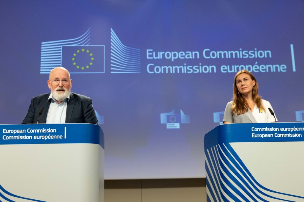 Le plan REPowerEu a été dévoilé mercredi 18 mai à Bruxelles par Frans Timmermans, commissaire en charge du Pacte vert et de la lutte contre le changement climatique et Kadri Simson, commissaire à l'Energie - Crédits : Jennifer Jacquemart / Commission européenne