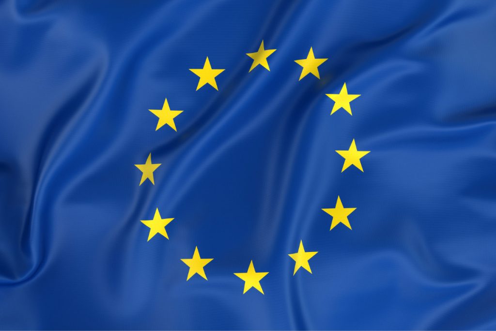 Le drapeau de l'Union européenne est composé de douze étoiles jaunes