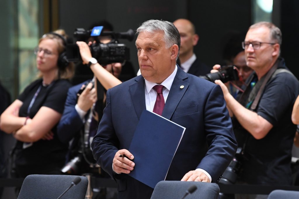 Les réformes engagées par Viktor Orbán (ici lors d'un Conseil européen en juin 2022) n'auront pas suffi à convaincre la Commission de débloquer les quelque 13 milliards d'euros de fonds européens destinés à la Hongrie