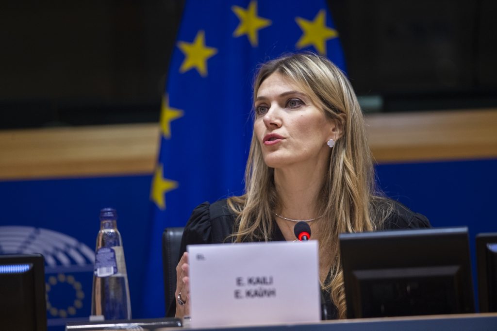 La vice-présidente du Parlement européen Eva Kaïli (ici le 7 décembre dernier), a été inculpée pour corruption et blanchiment d'argent dans le cadre d'une enquête menée par un juge belge sur des soupçons de versements effectués par le Qatar