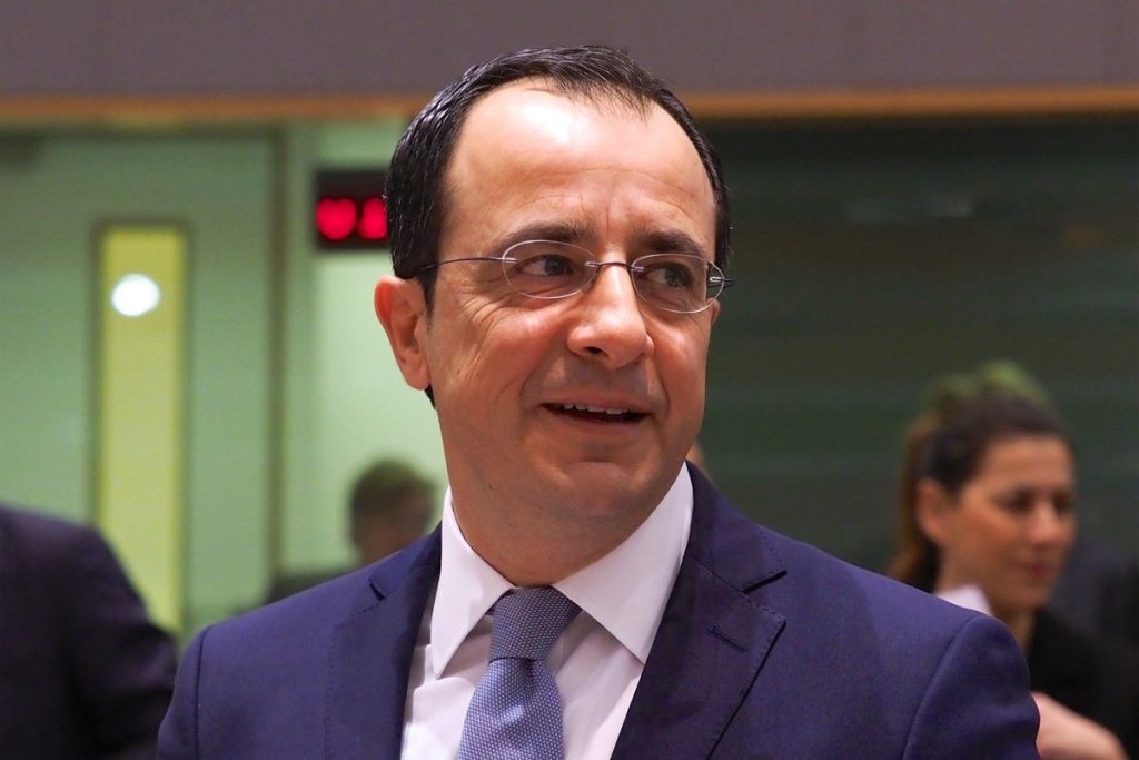 Nikos Christodoulides a notamment été porte-parole du gouvernement puis ministre des Affaires étrangères de son pays à deux reprises