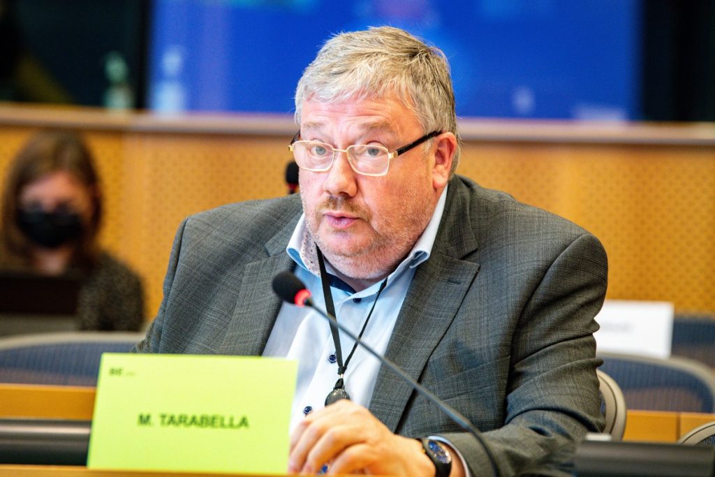 Marc Tarabella, ici en avril 2022 au Parlement européen, avait été perquisitionné à son domicile dès les premières révélations du scandale