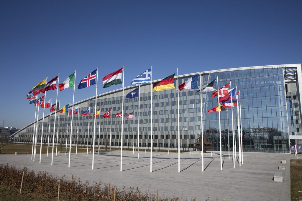 Mardi 4 avril en milieu d'après midi, le drapeau finlandais sera hissé devant le siège de l'Otan à Bruxelles