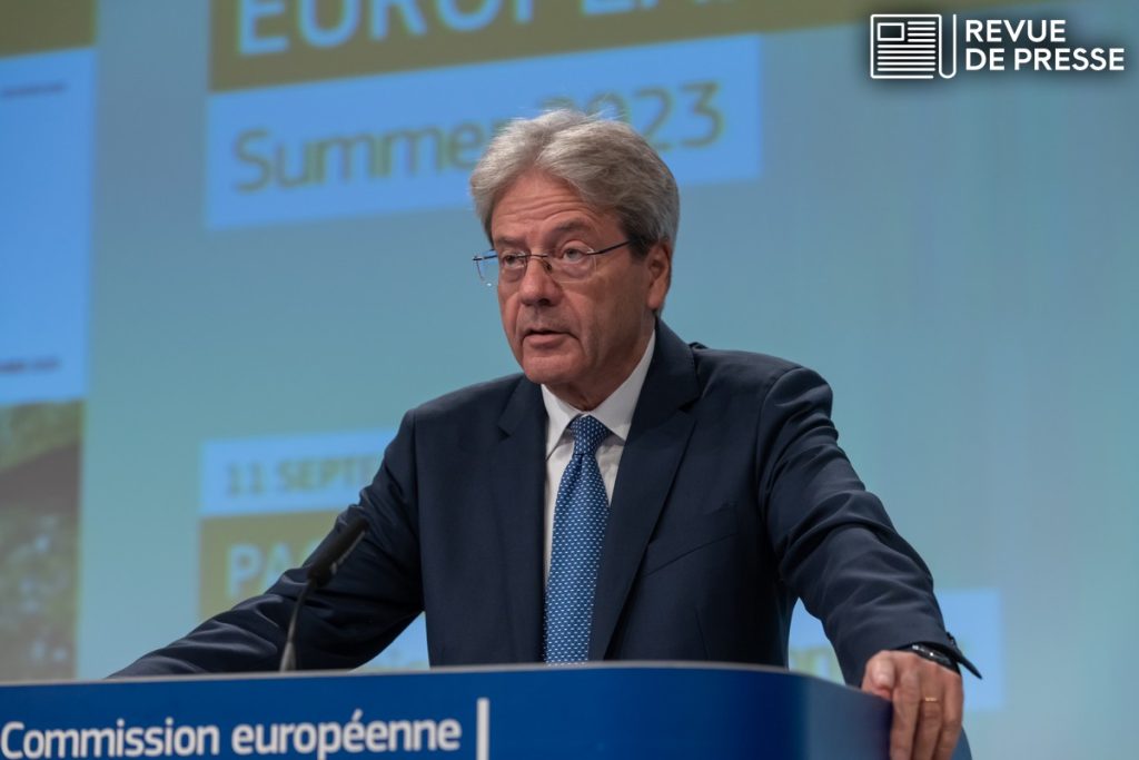 Lors d'une conférence de presse lundi, le commissaire européen aux Affaires économiques Paolo Gentiloni a confirmé le ralentissement de l'économie européenne