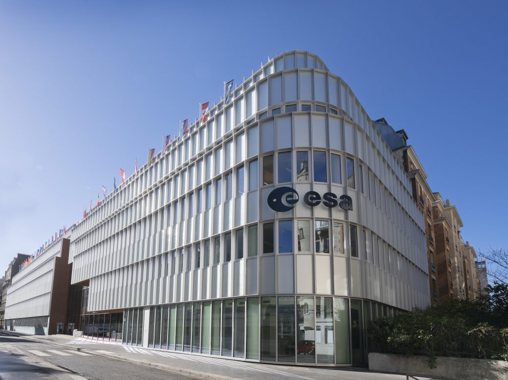 Après cinq années de travaux, l'ESA dispose d'un nouveau quartier général flambant neuf à Paris - Crédits : P. Sebirot / ESA