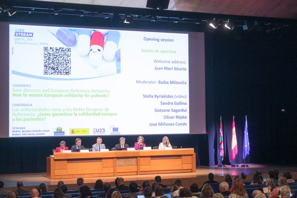 Les 10 et 11 octobre, le Comité économique et social européen a appelé à accroître la coopération et la solidarité en matière de maladies rares lors d'une conférence à Bilbao au Pays basque espagnol - Crédits : CESE