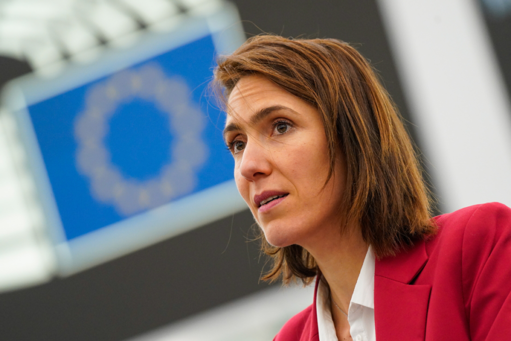 A 37 ans, Valérie Hayer devient la présidente du troisième groupe le plus important au Parlement européen - Crédits : Philippe BUISSIN / Parlement européen